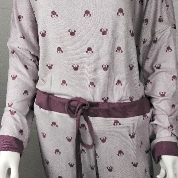Disney -Womans Mini mouse 2 pc Pajamas set - Picture 4 of 10